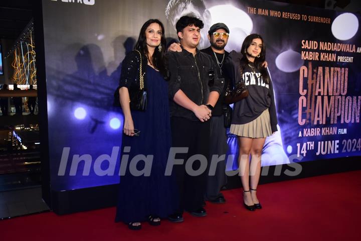 Arshad Warsi grace the screening of Chandu Champion