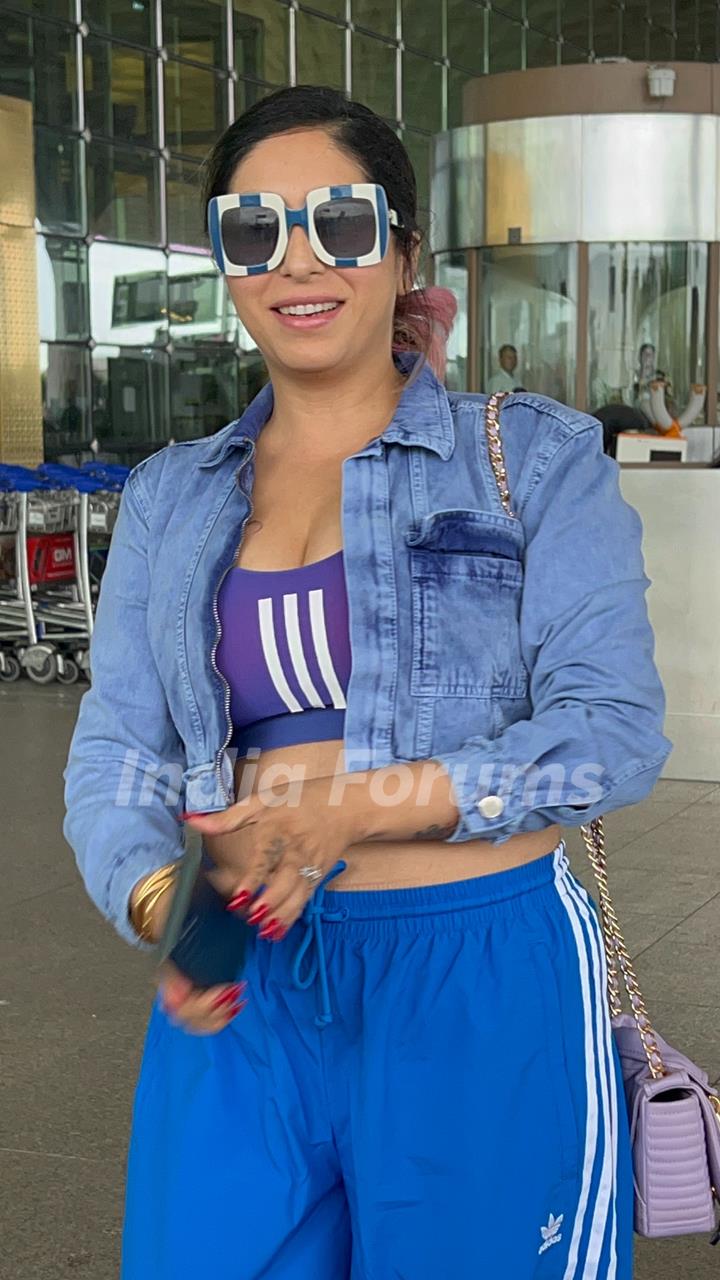 Neha Bhasin snapped at the airport