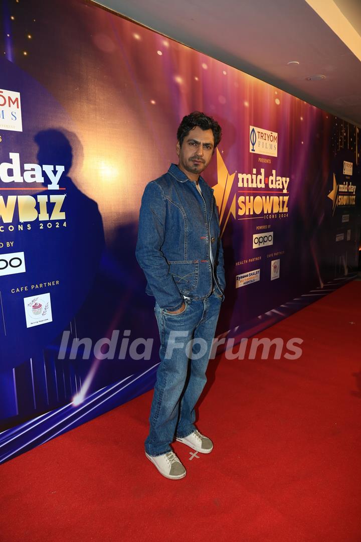 Nawazuddin Siddiquigrace the Mid Day Showbiz Awards 2024