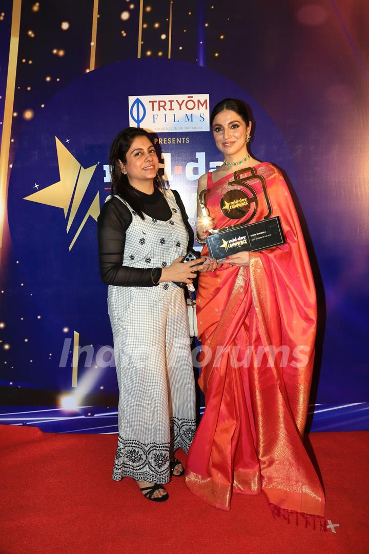 Divya Khossla  grace the Mid Day Showbiz Awards 2024