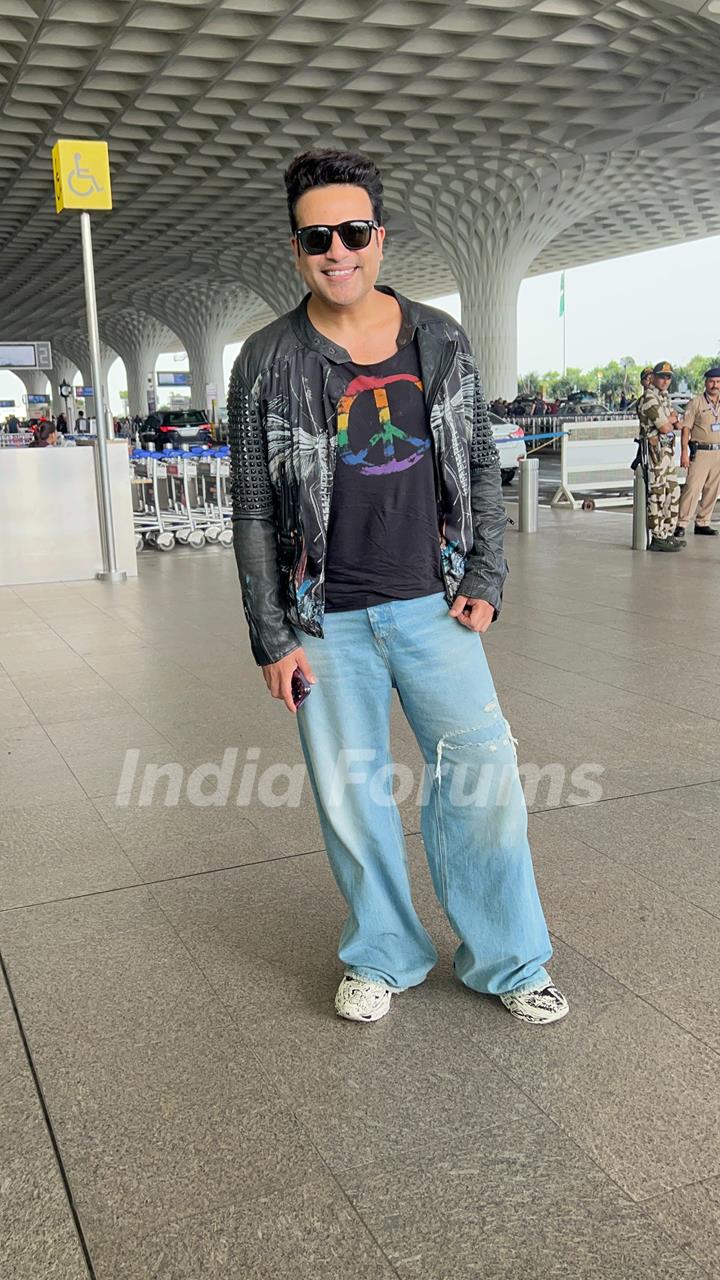 Krushna Abhishek  snapped at the airport