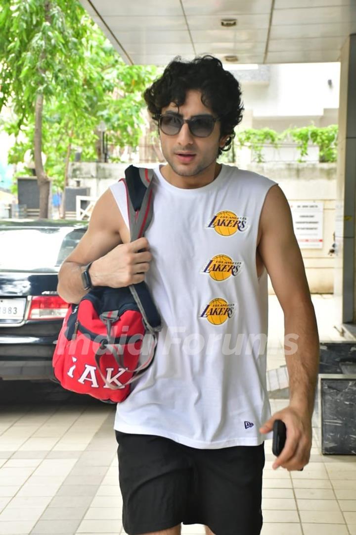 Ibrahim Ali Khan snapped in the city 