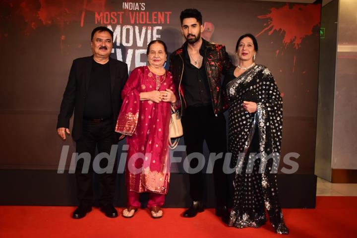 Lakshya Lalwani grace the premiere of Kill