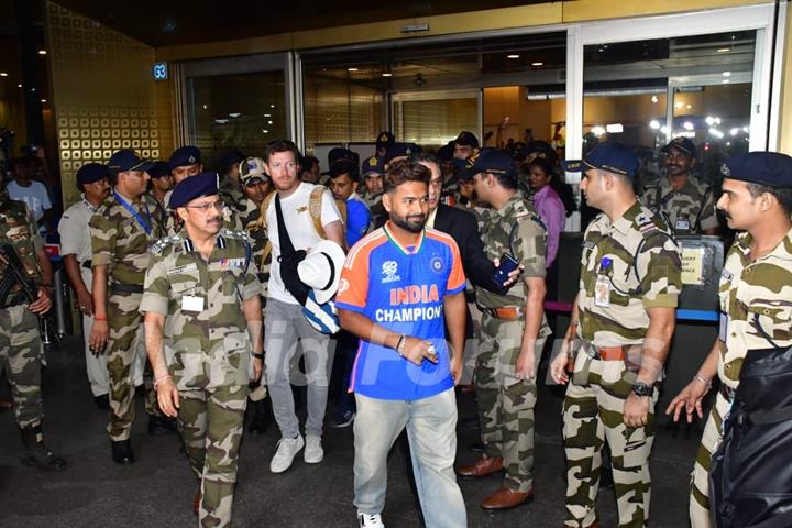 Rishabh Pant snapped at the Mumbai Airport