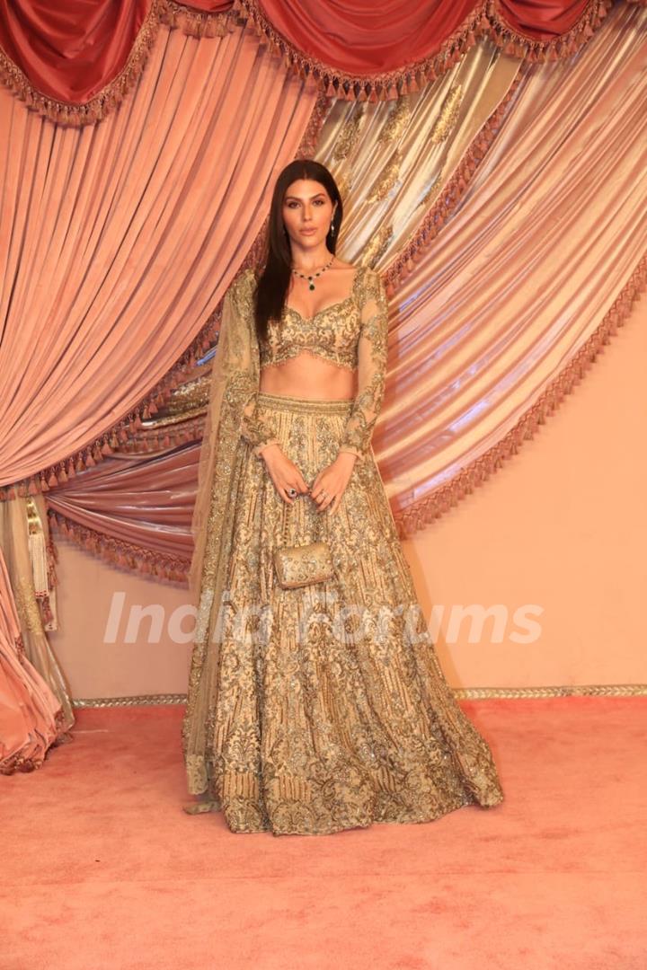 Celebrities attend Radhika Merchant and Anant Ambani Sangeet Ceremony 