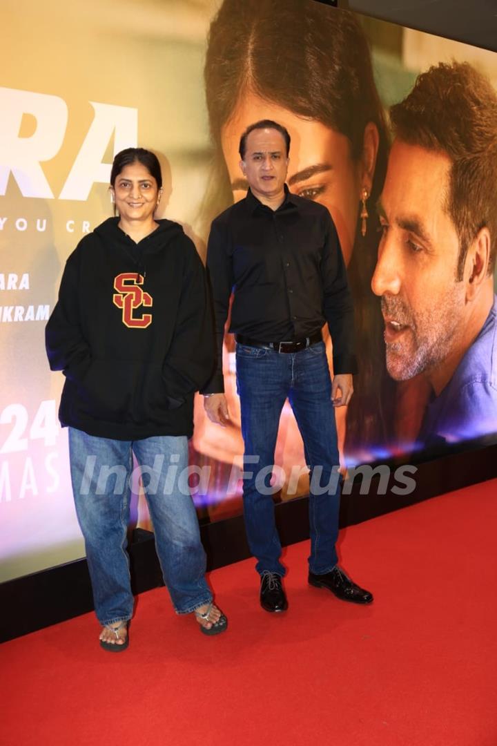 Celebrities grace the premiere of Sarfira at PVR, Pune