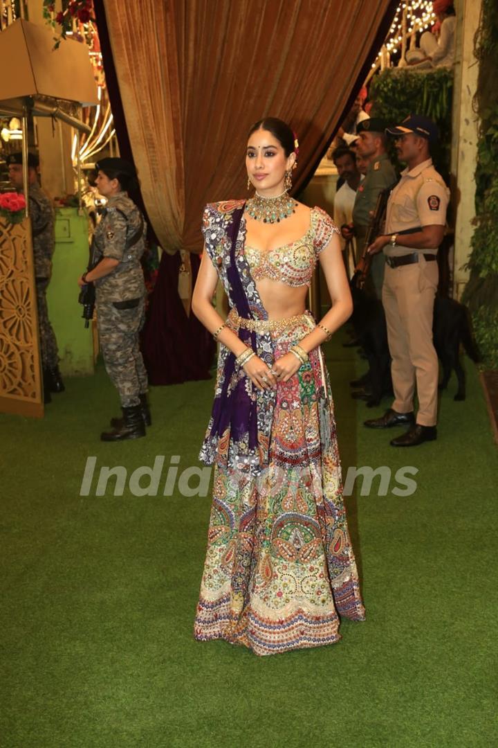 Janhvi Kapoor attend Anant Ambani and Radhika Merchant’s mehendi ceremony