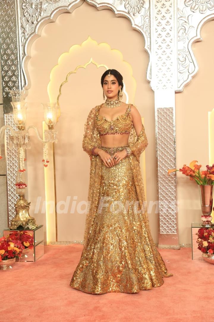 Janhvi Kapoor at Anant Ambani and Radhika Merchant's Wedding Ceremony