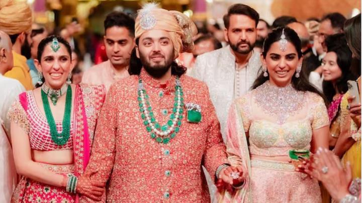 Anant Ambani, Radhika Merchant Wedding- Anant Ambani's royal outfit series for the wedding day