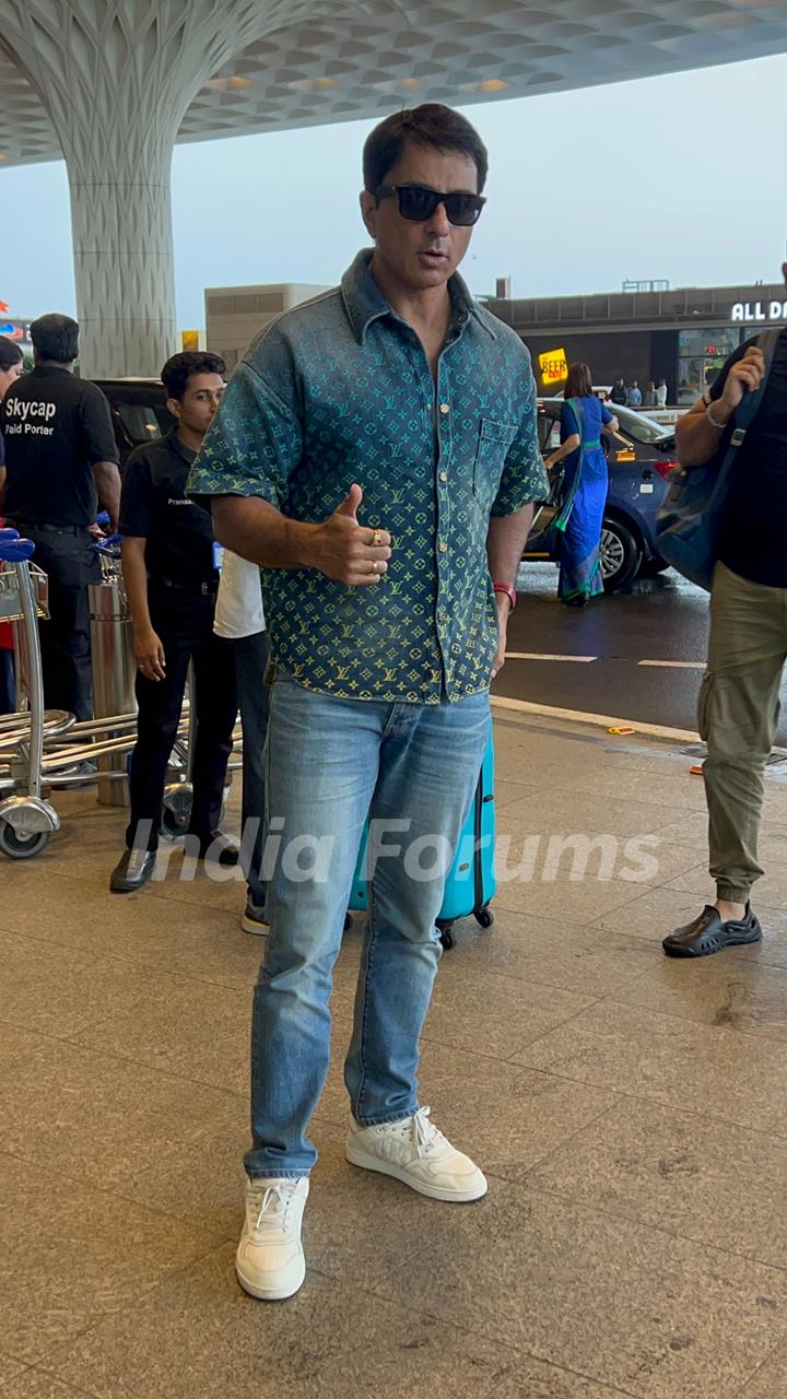 Sonu Sood snapped at the airport