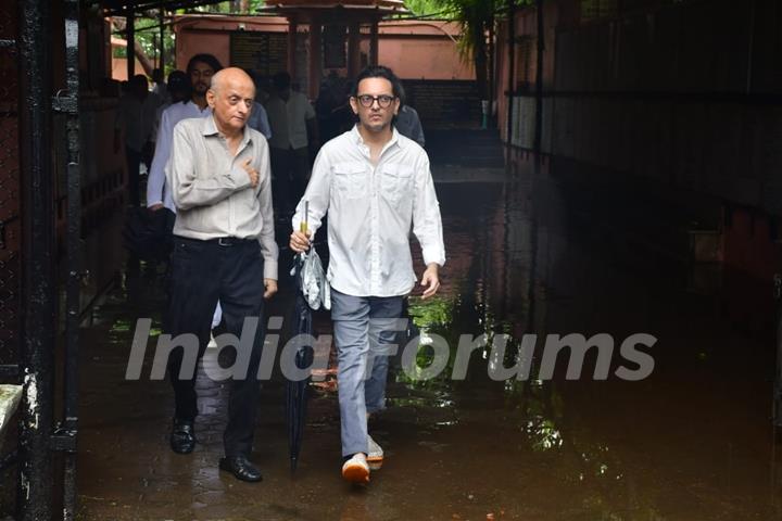 Celebrities attend Krishan Kumar’s daughter Tishaa Kumar’s funeral in Mumbai