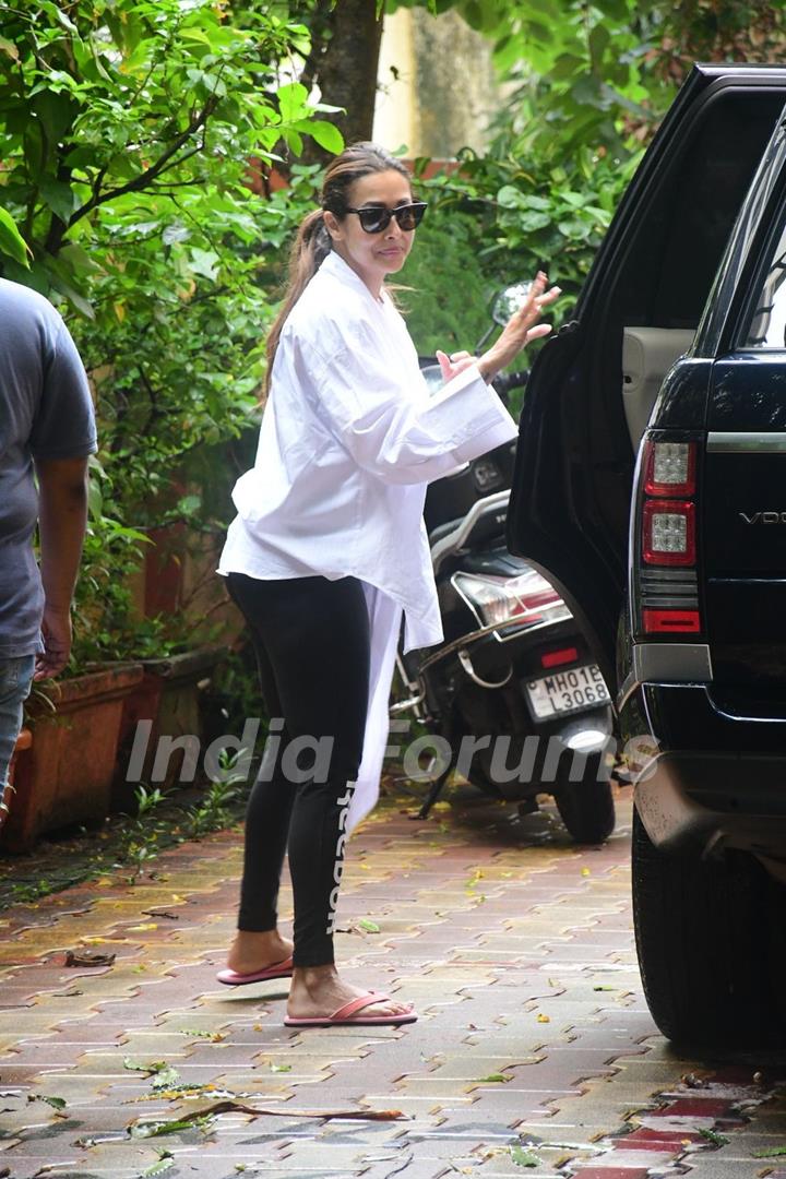  Malaika Arora snapped in Bandra