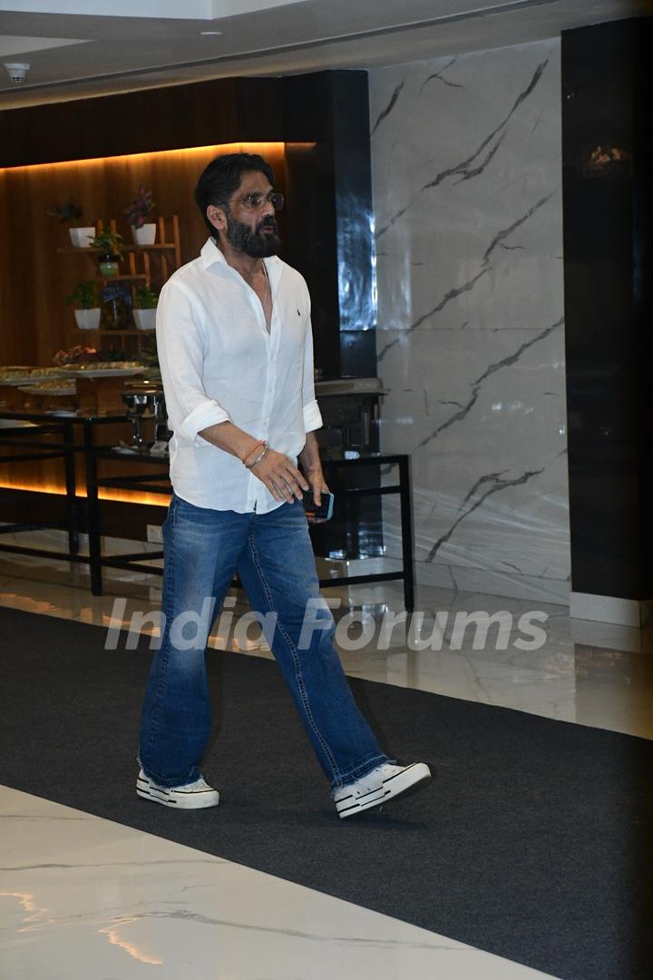 Suniel Shetty attend the prayer meet of Krishan Kumar’s daughter Tishaa Kumar