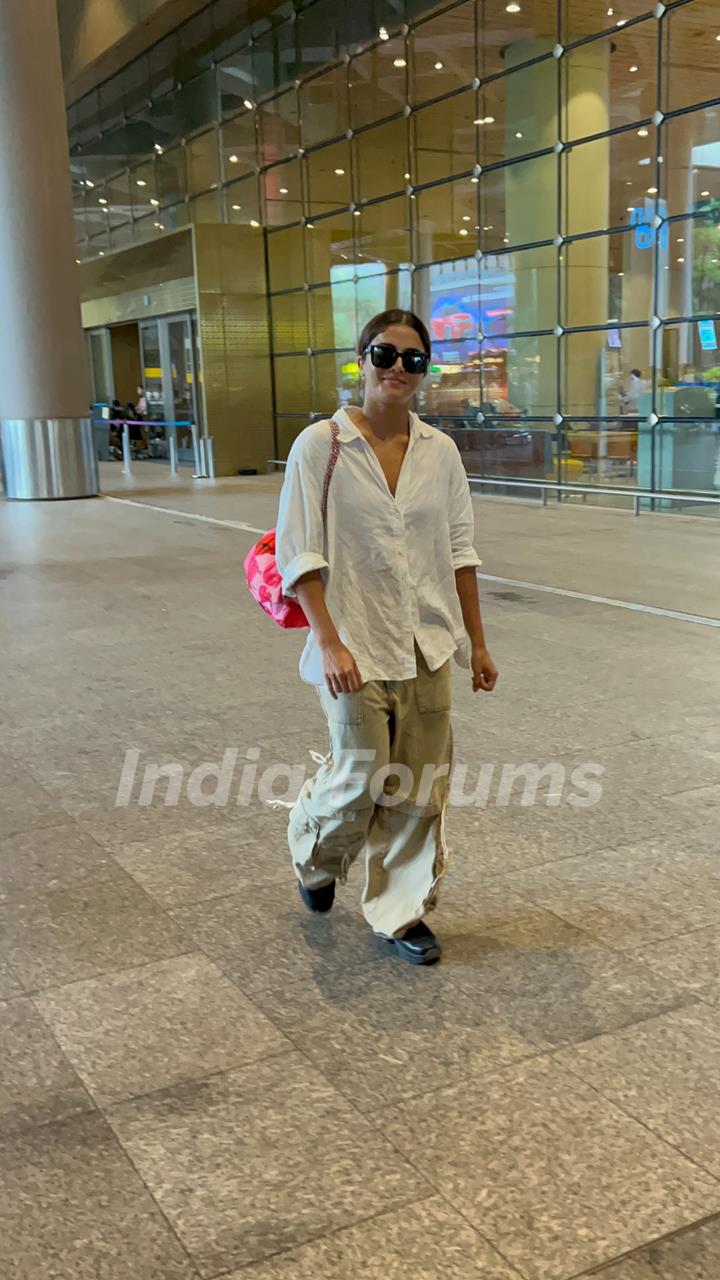 Wamiqa Gabbi spotted at the airport