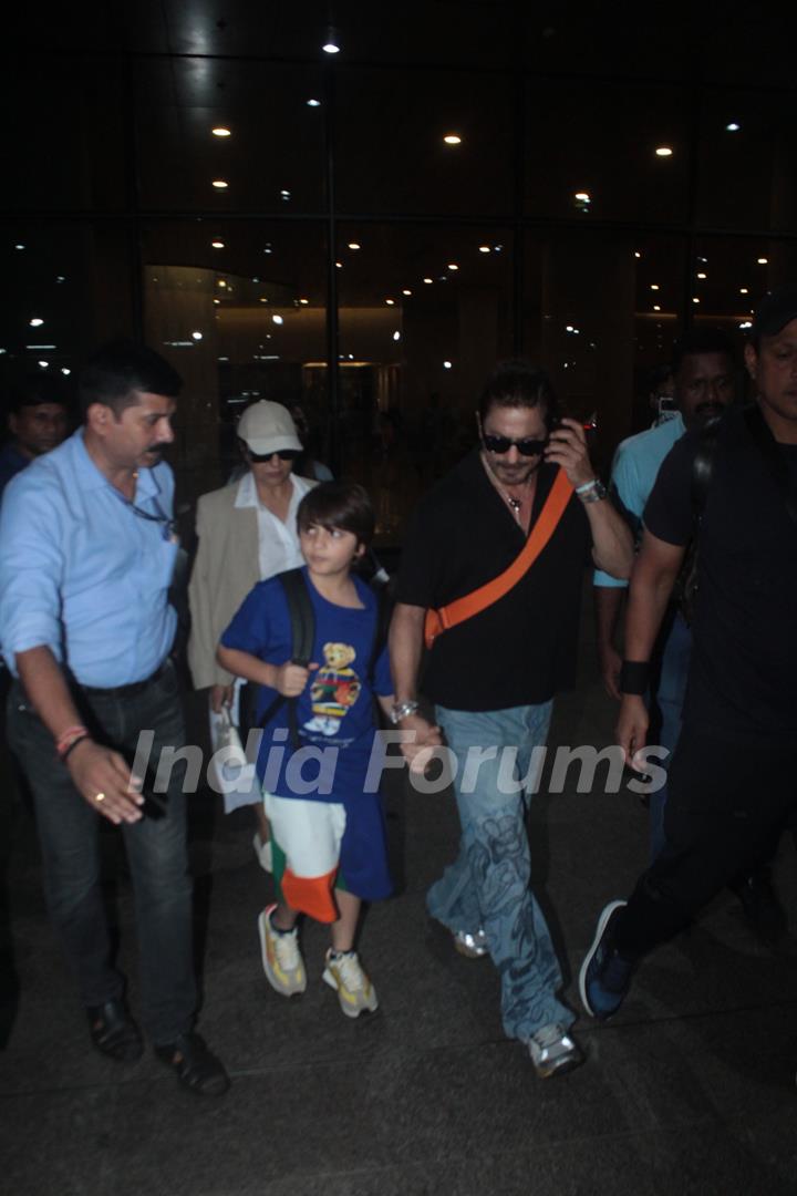 Shah Rukh Khan, Gauri Khan and AbRam Khan spotted at the airport