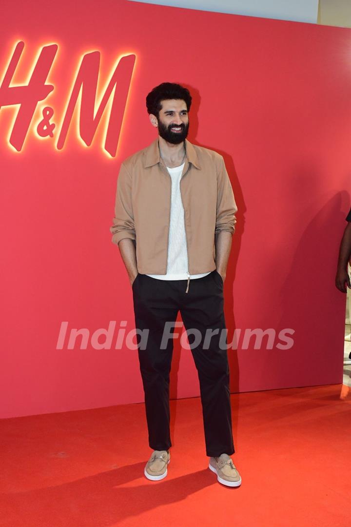 Aditya Roy Kapur snapped at H&M store launch in Bandra, Mumbai