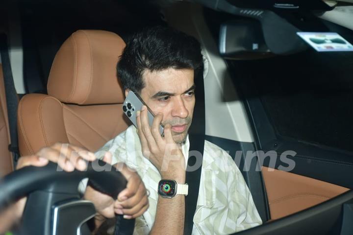 Tusshar Kapoor  snapped at Farah Khan's Residence