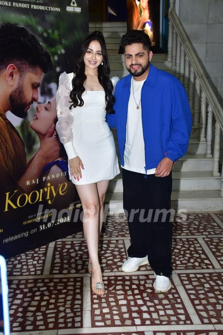 Raj Pandit and Zoya Afroz snapped at the special launch of Raj Pandit's Kooriye