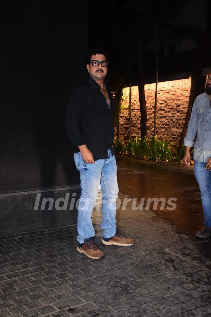 Pratik Gandhi, Saiyami Kher, Divyendu Sharma snapped at Excel Entertainment office for the screening of their film Agni