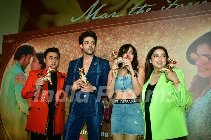 Parth Samthaan and Khushali Kumar grace the premiere of Ghudchadi