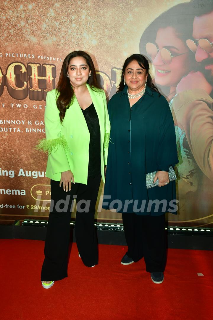 Celebrities grace the premiere of Ghudchadi