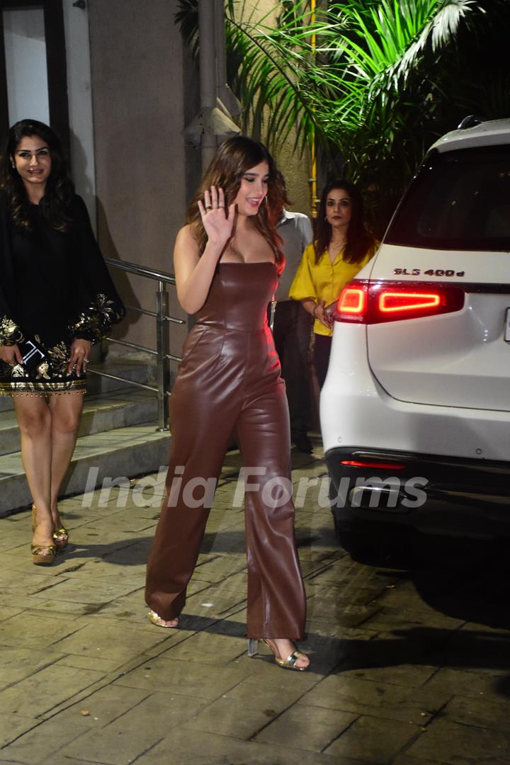 Rasha Thadani snapped outside Arbaaz Khan house