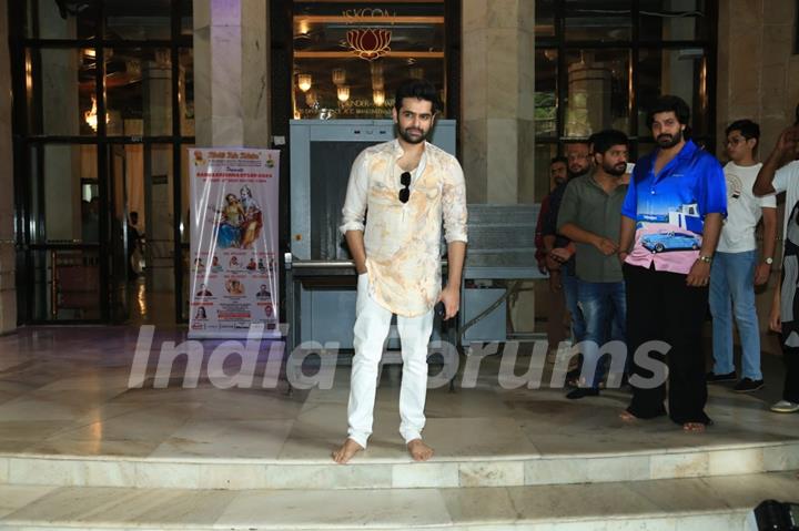 Ram Pothineni snapped at Siddhivinayak Temple