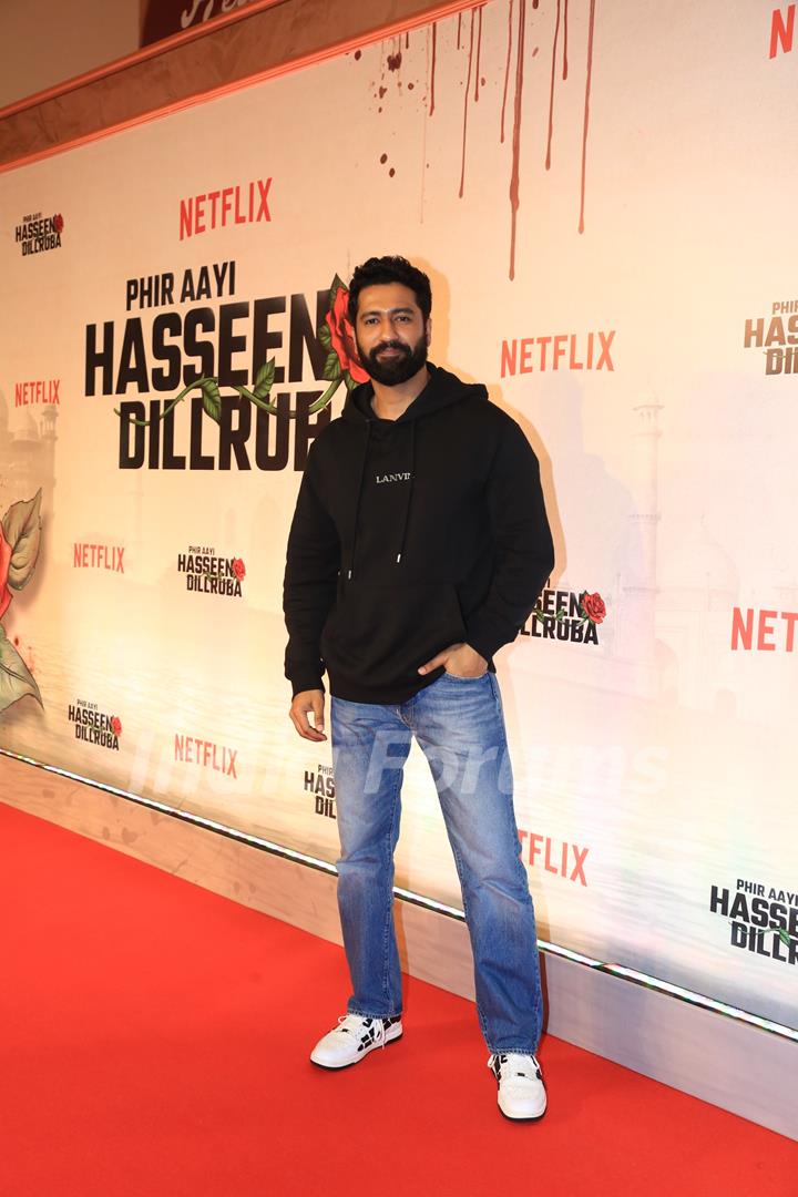 Vicky Kaushal snapped at the screening of Phir Aayi Hasseen Dillruba