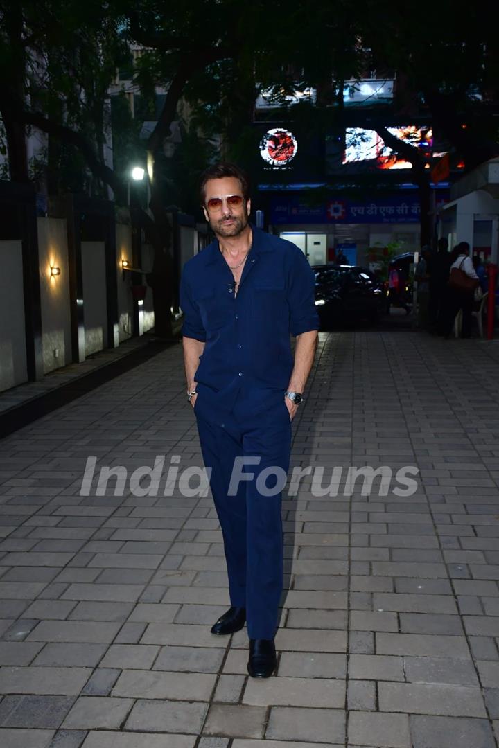 Fardeen Khan snapped promoting their film Khel Khel Mein