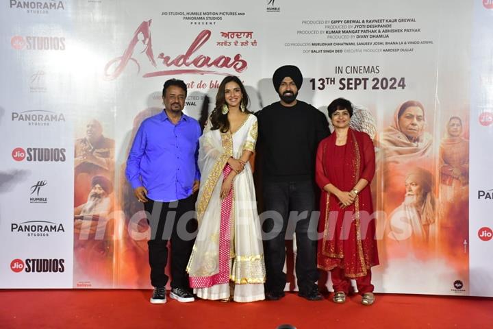 Jasmin Bhasin and Gippy Grewal snapped at the trailer launch of their upcoming movie Ardaas Sarbat De Bhale Di