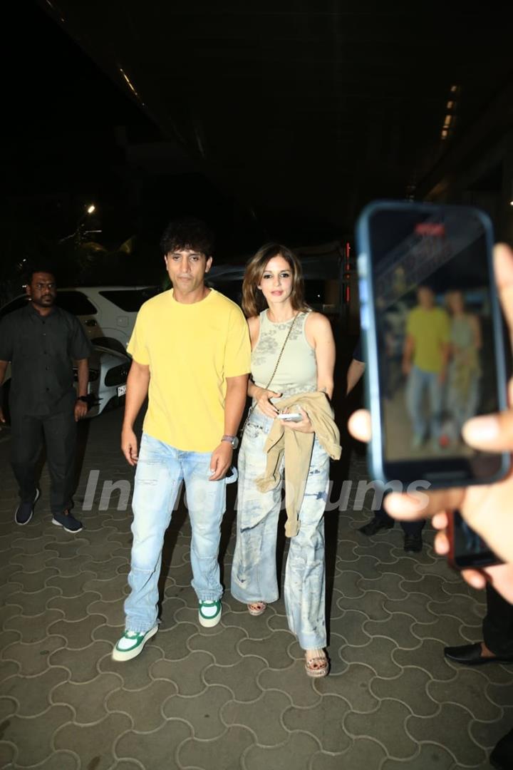 Sussanne Khan and Arslan Goni snapped at the screening of Khel Khel Mein