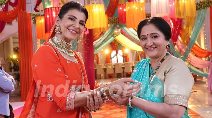 Anita Raaj celebration of Raksha Bandhan on set