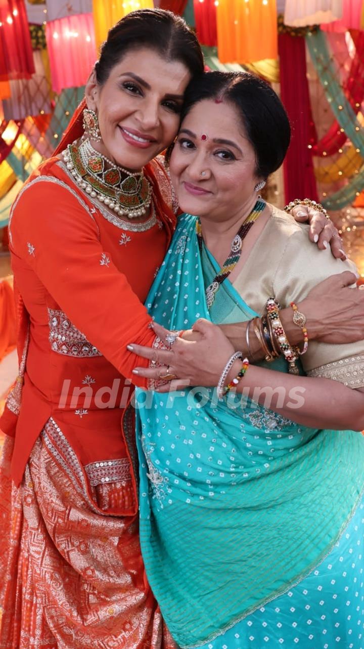 Anita Raaj celebration of Raksha Bandhan on set