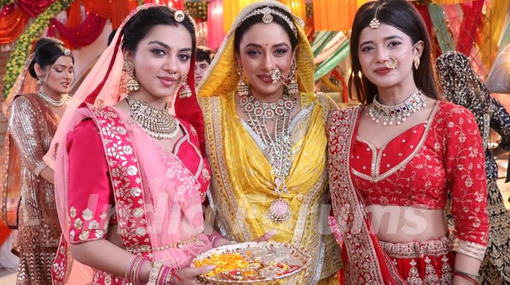 Rupali Ganguly, Samridhii Shukla and Garvita Sadhwani celebration of Raksha Bandhan on set