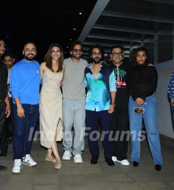 Dinesh Vijan, Rajkummar Rao, Kriti Sanon, Patralekhaa and Abhishek Banerjee grace the success party of Stree 2