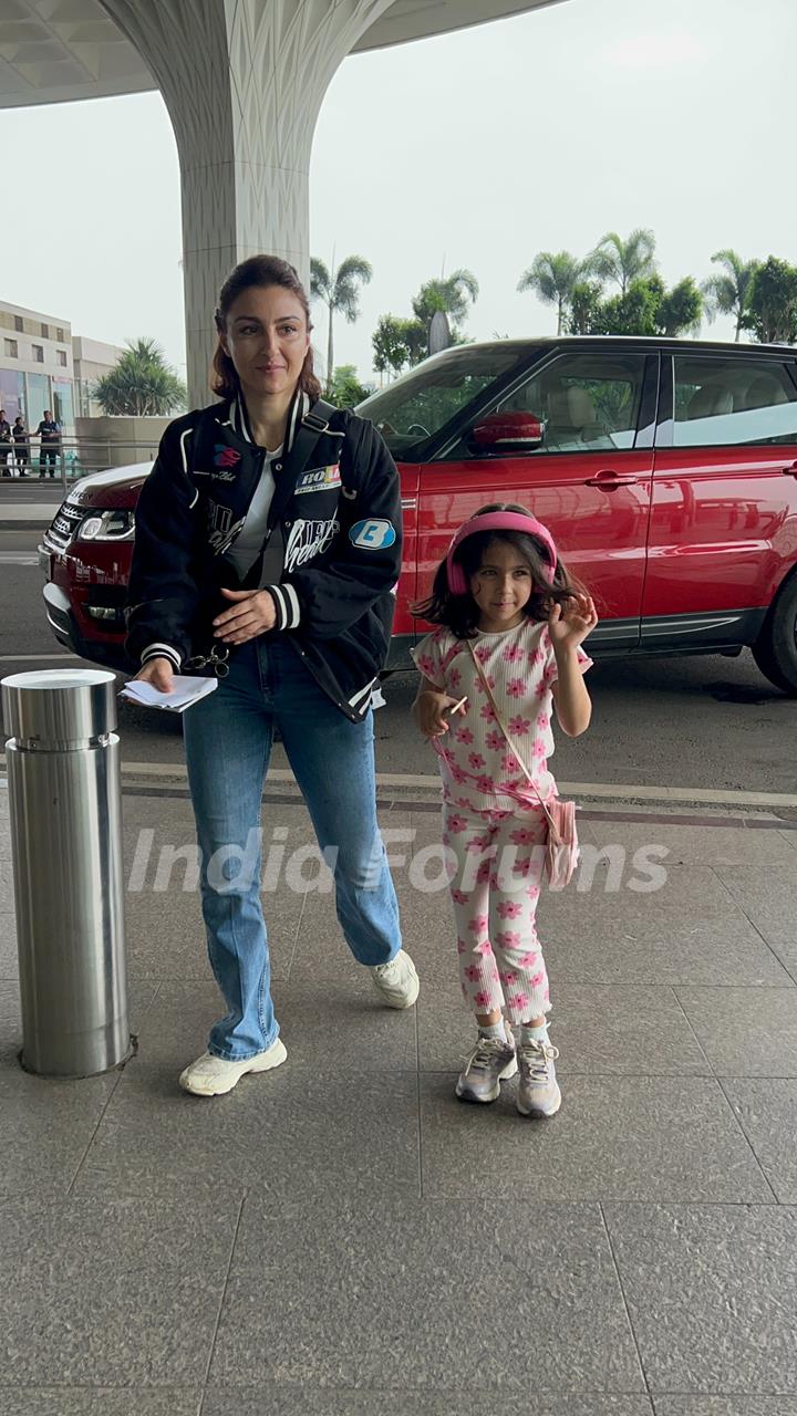 Soha Ali Khan snapped at the airport