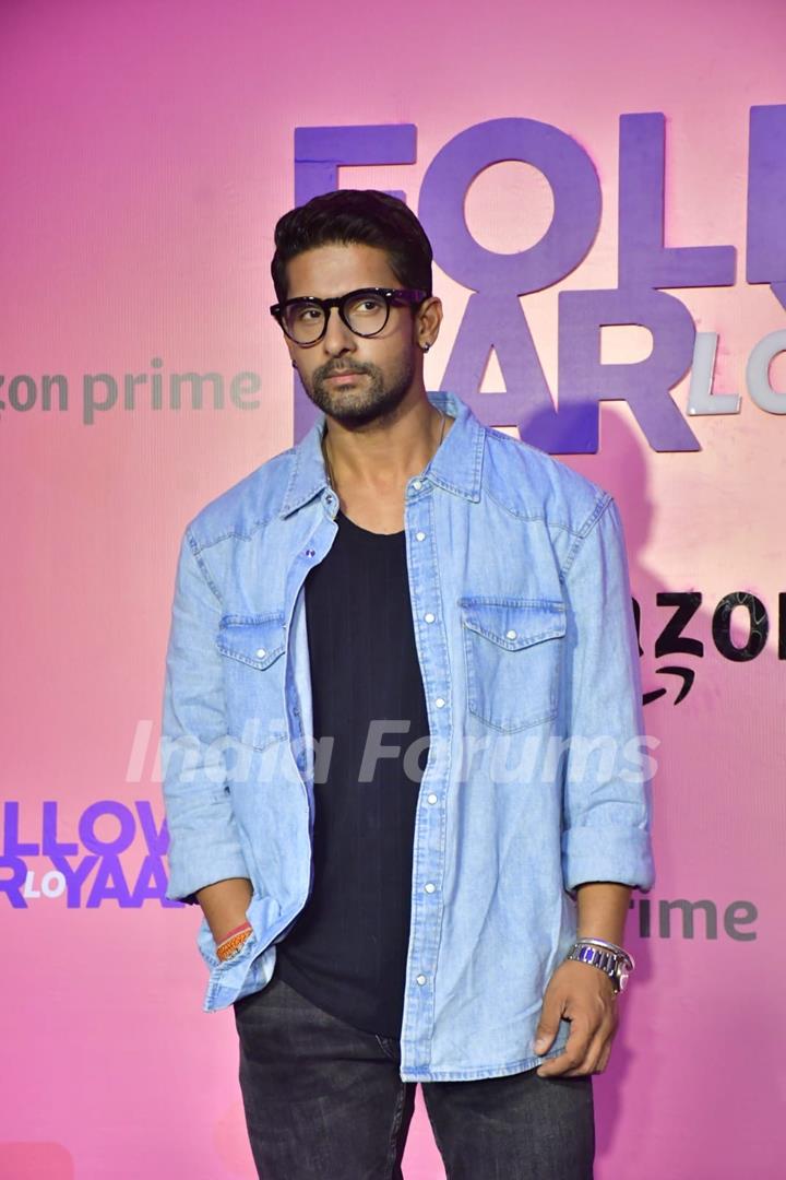 Ravi Dubey  snapped at the premiere of 'Follow Kar Lo Yaar'