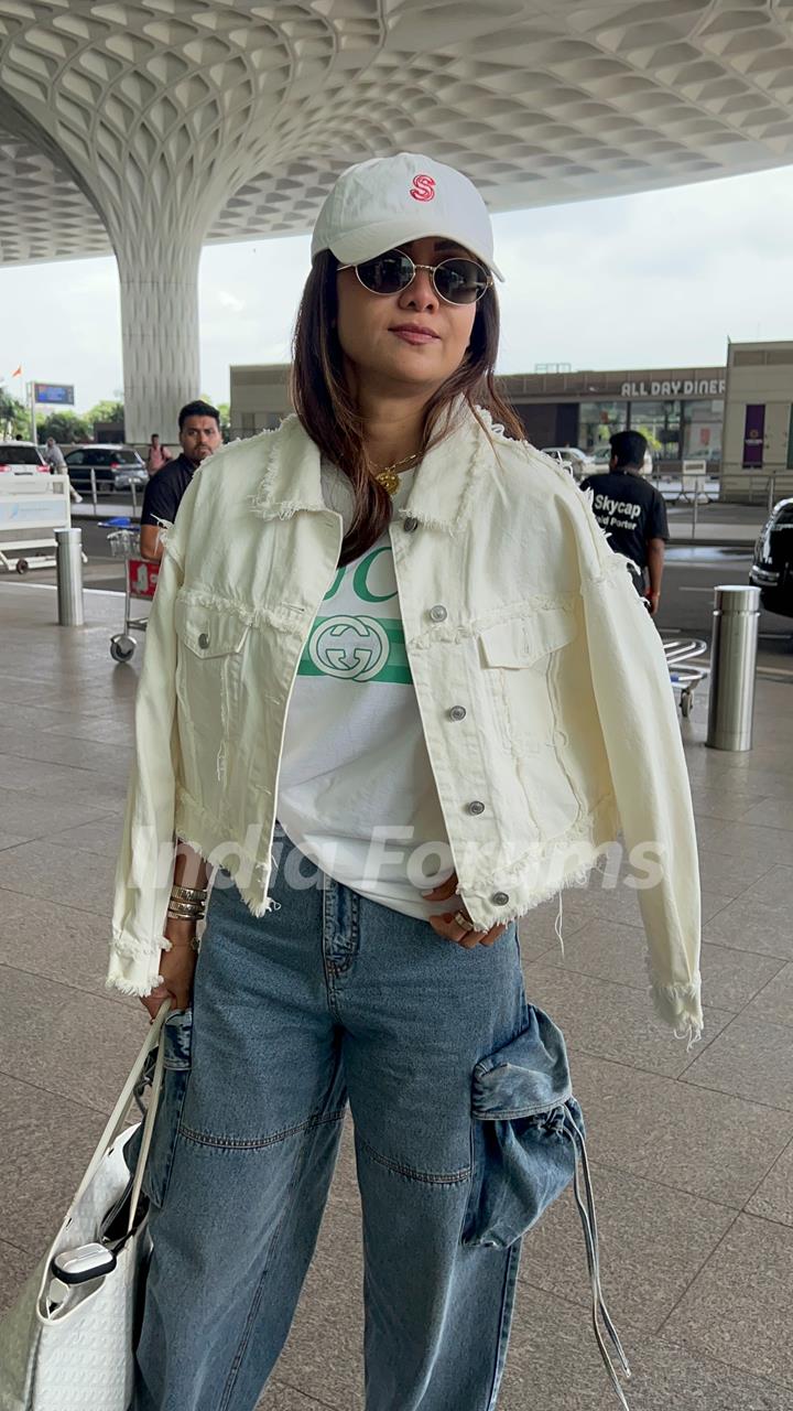 Shilpa Shetty snapped at the airport