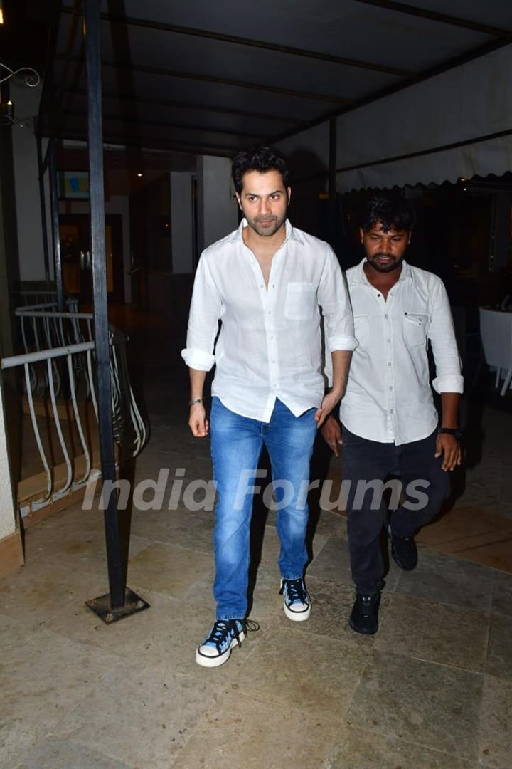 Varun Dhawan attends prayer meet of late photographer Pradeep Bandekar