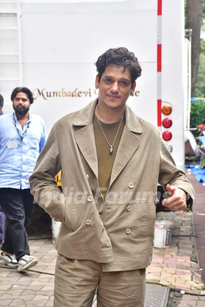 Vijay Varma snapped promoting their upcoming movie IC 814 on sets of Aapkaa Apna Zakir