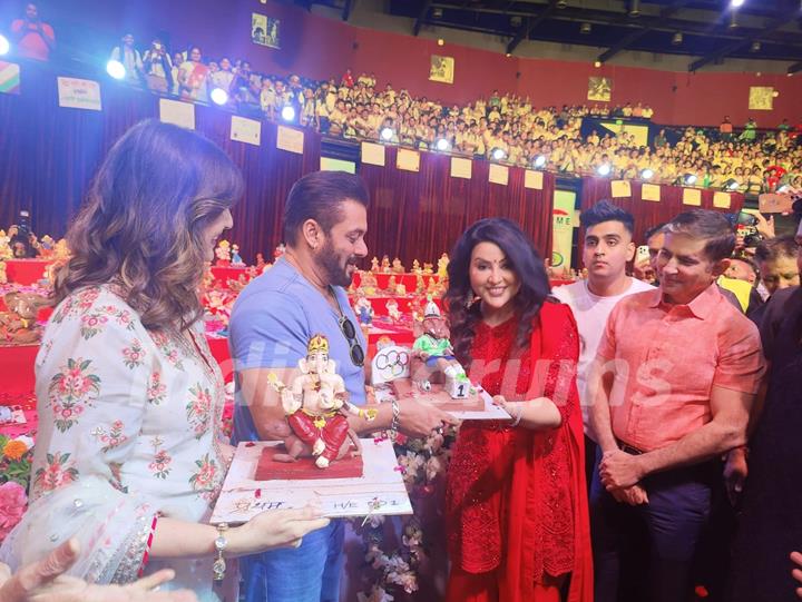 Salman Khan attends eco-friendly Ganesha Event