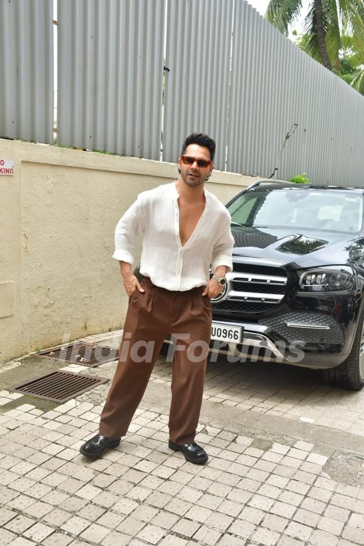 Varun Dhawan grace the trailer launch of 'Binny And Family'