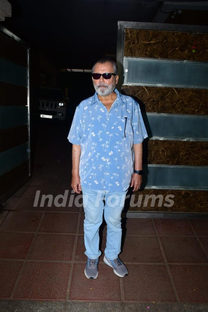 Pankaj Kapur snapped promoting their upcoming film 'Binny and Family'