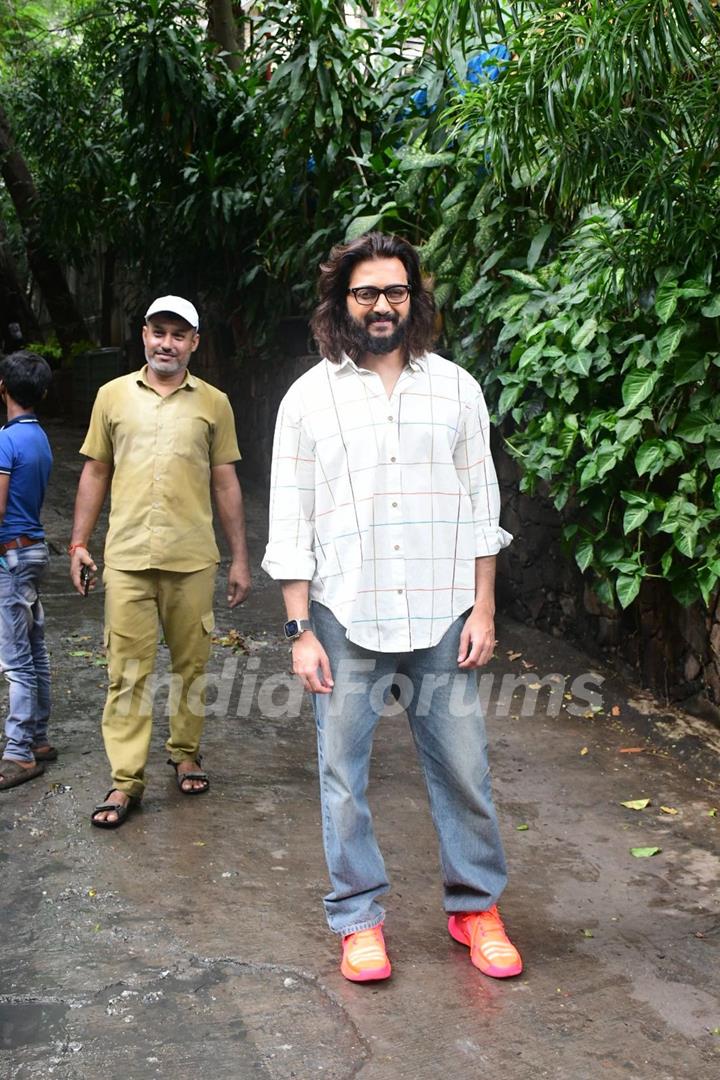 Riteish Deshmukh snapped in the city