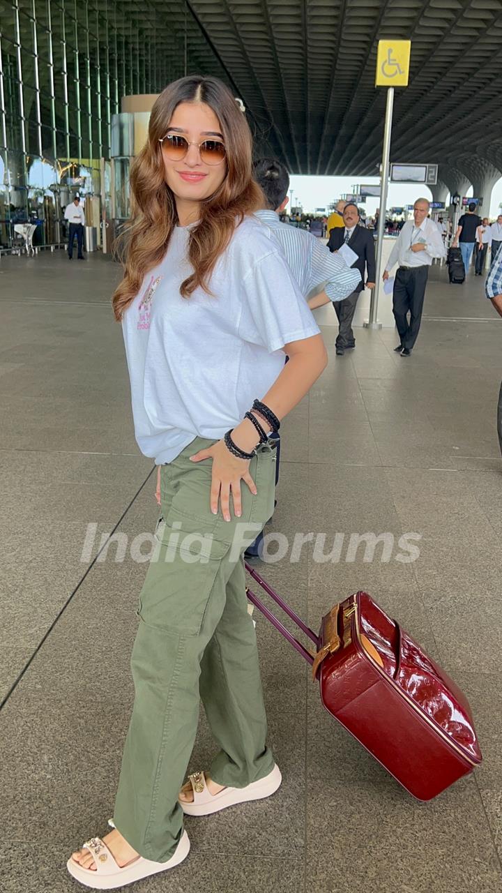 Rasha Thadani snapped at the airport