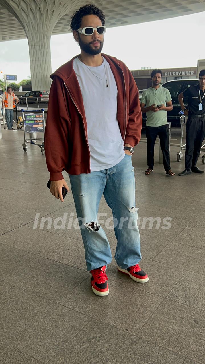 Siddhant Chaturvedi snapped at the airport