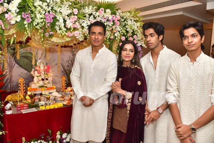 Sonu Sood snapped celebrating Ganesh Chaturthi at his home