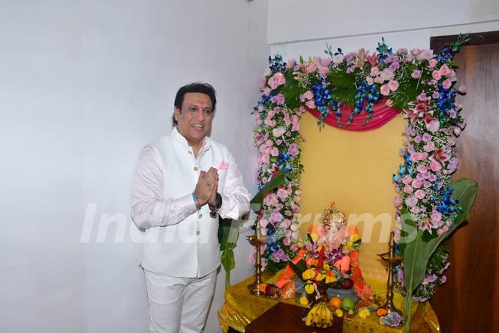 Govinda celebrates Ganesh Chaturthi at his home