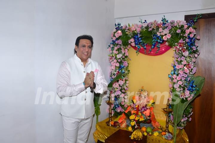 Govinda celebrates Ganesh Chaturthi at his home