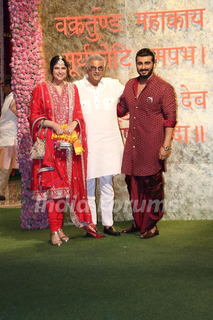 Boney Kapoor, Arjun Kapoor and Anshula Kapoor snapped at Antilia for Ganesh Chaturthi